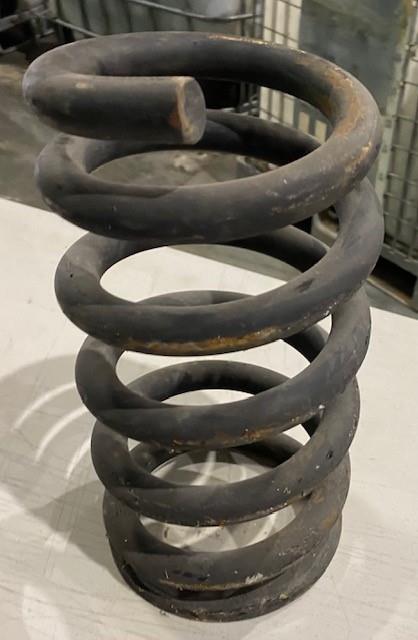 HM-1565 | Smallhmmwvcoilspring4.jpg