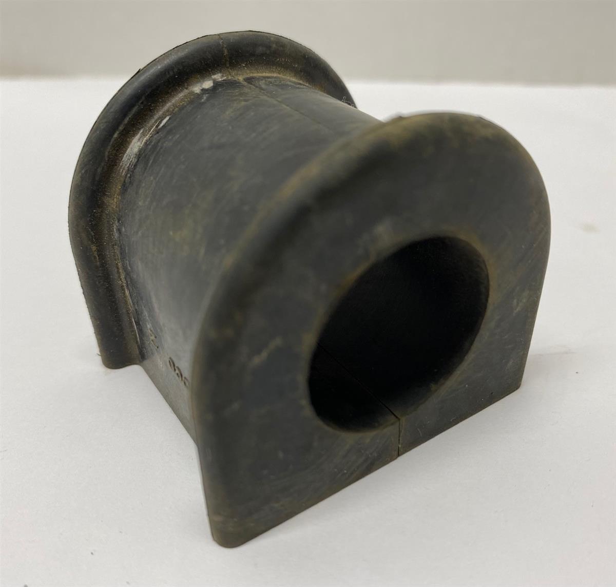 HM-1563 | Stabilizer Bar Grommet3.jpg