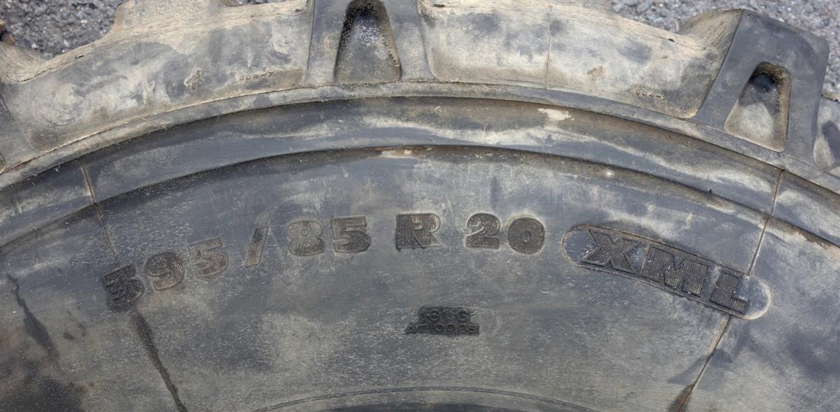 TI-140 | TI-140  Michelin XML 39585R20 Tire (Lot Sale) (USED) (1).JPG