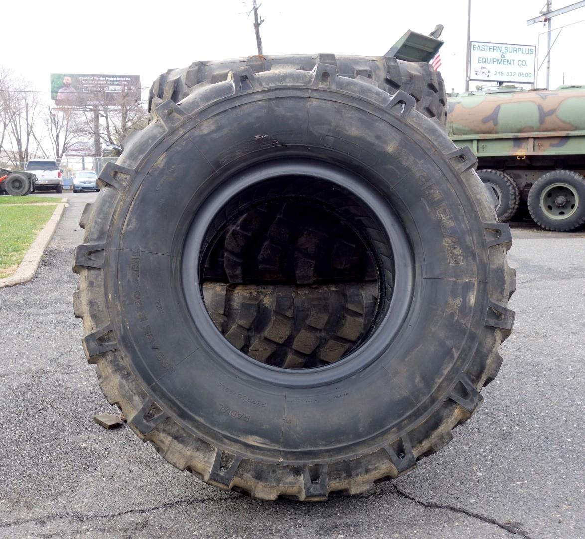 TI-140 | TI-140  Michelin XML 39585R20 Tire (Lot Sale) (USED) (3).JPG