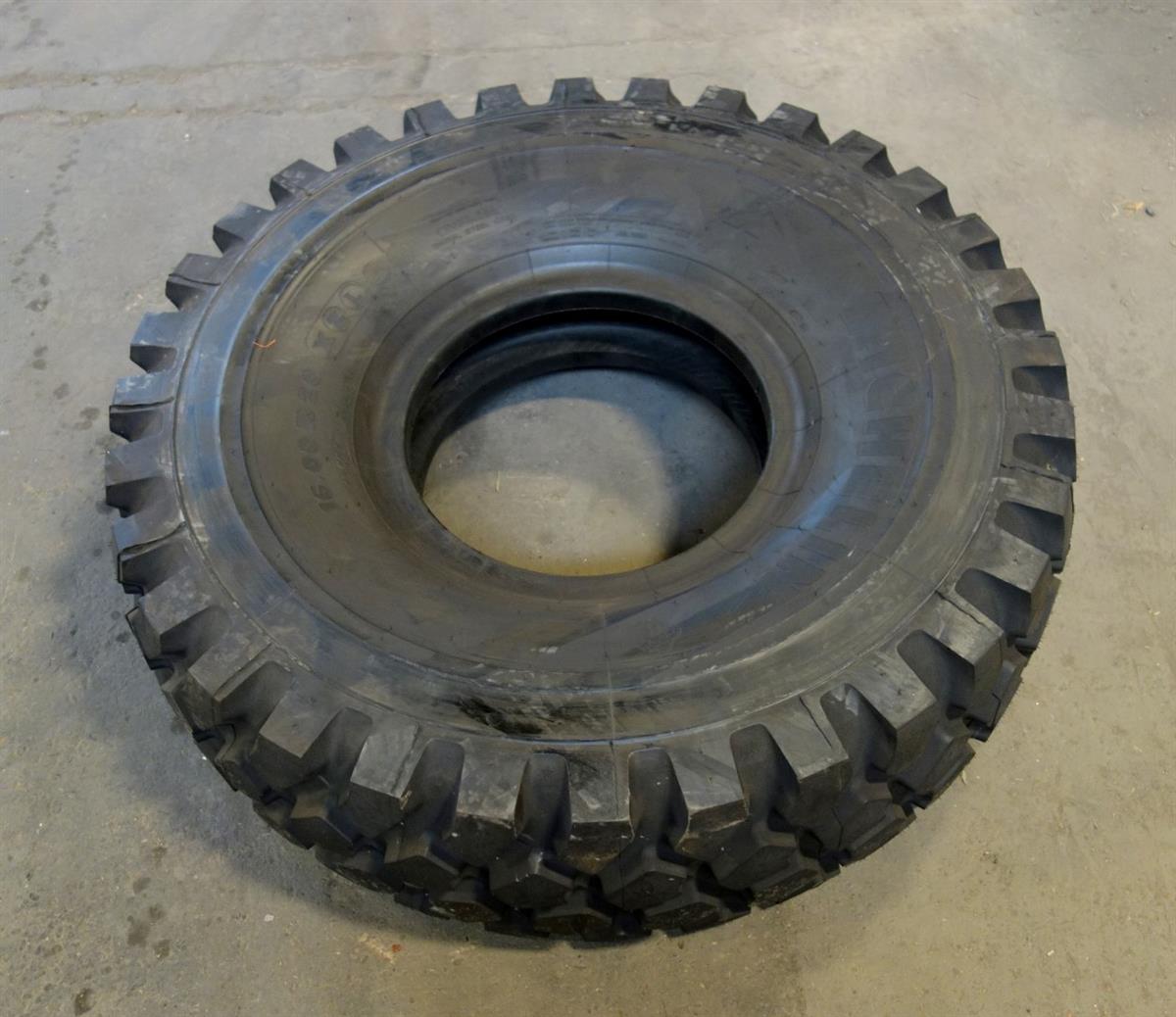 TI-168 | TI-168  Michelin X 16.00R20XZL Tire (NOS) (5).JPG