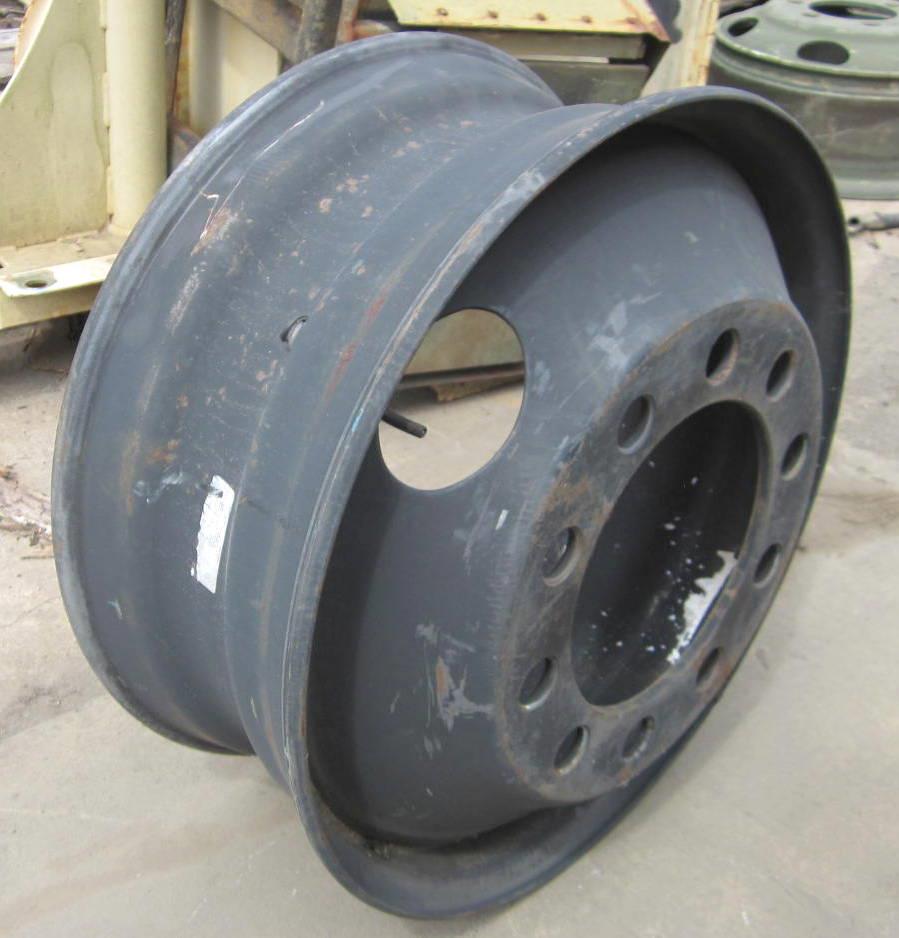 TI-1810 | TI-1810 Accuride Tire Wheel Rim 22.5 x 8 (7).JPG