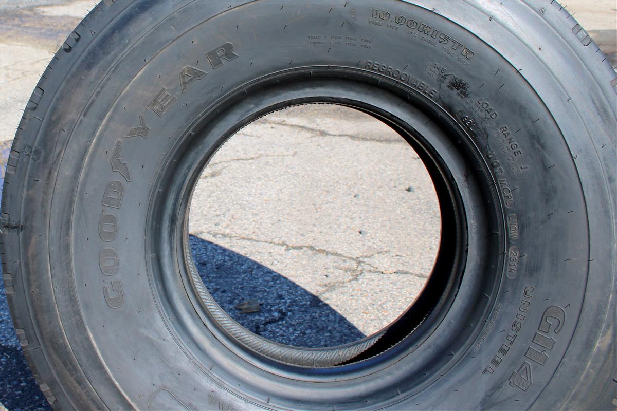 TI-1845 | TI-1845 Goodyear G114 10Rx15 100% Tread Tire (6).JPG