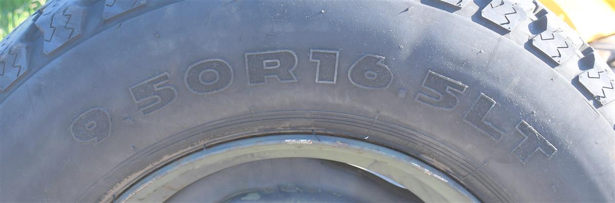 TI-1882 | TI-1882 Tire 85% (7).JPG