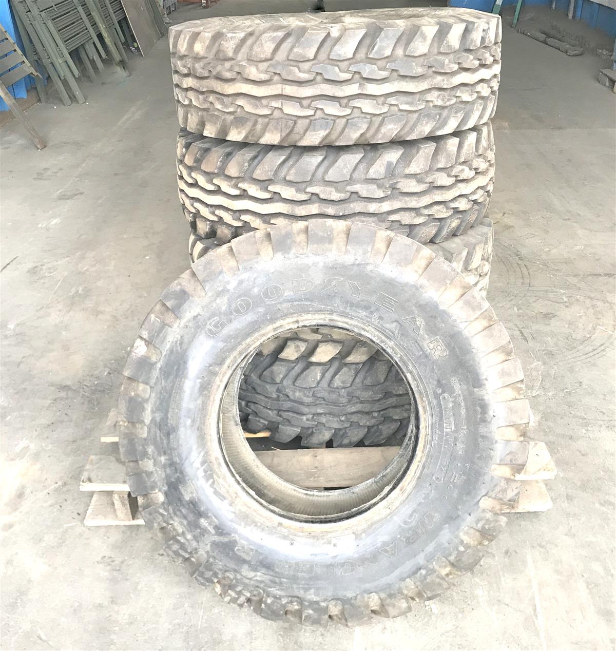 TI-379 | TI-379  Goodyear Wrangler RT II 16.5 36x12.5x16.5 (5 Tire Lot) (Used)  (12).JPG