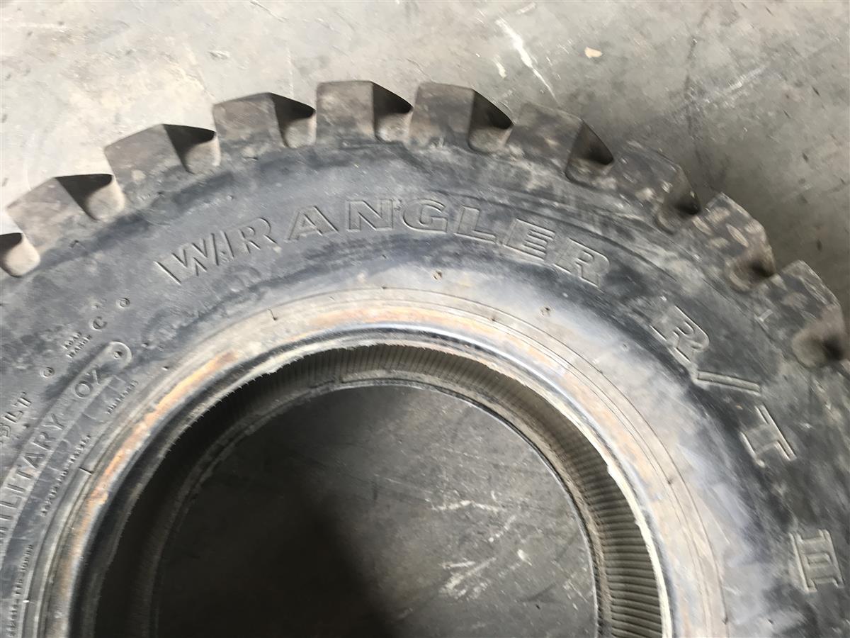 TI-379 | TI-379  Goodyear Wrangler RT II 16.5 36x12.5x16.5 (5 Tire Lot) (Used)  (9).JPG