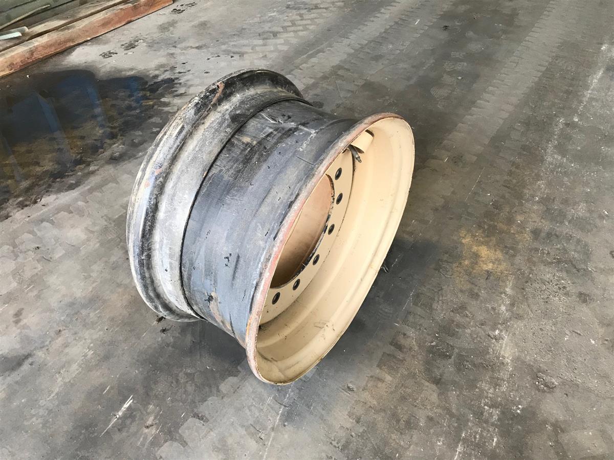 TI-670 | TI-670 12 Lug 22 X 10 Rim (3).jpg