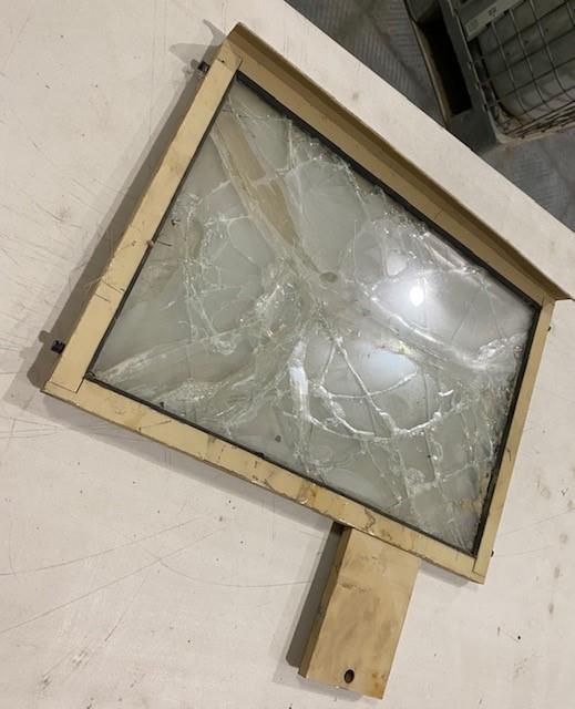 HM-626 | Window Assembly, Front and Rear Right Side2.jpg