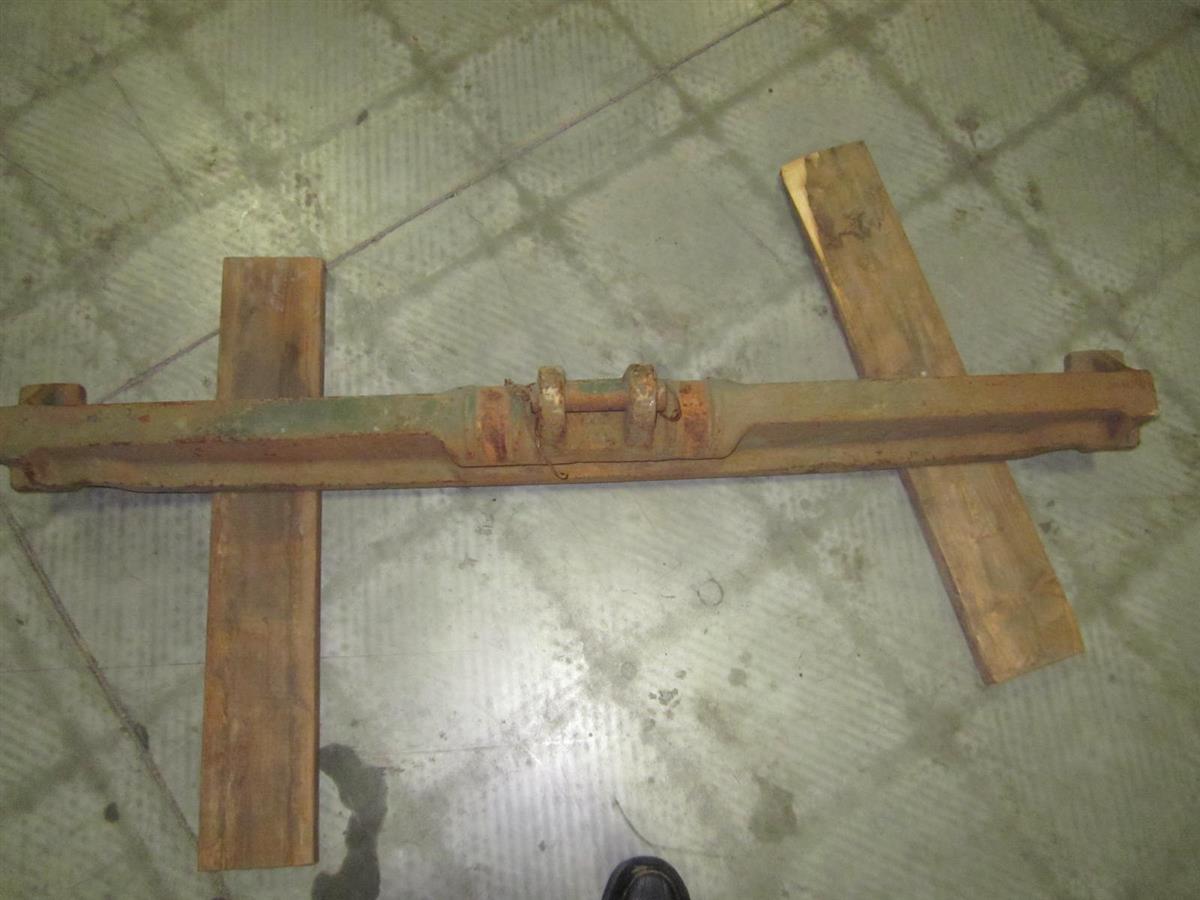 9M-1816 | Wrecker Spring Stabilizer Bar (5).JPG