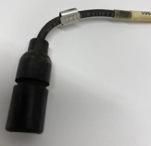 HM-1564 | hmmwvplug-4.jpg