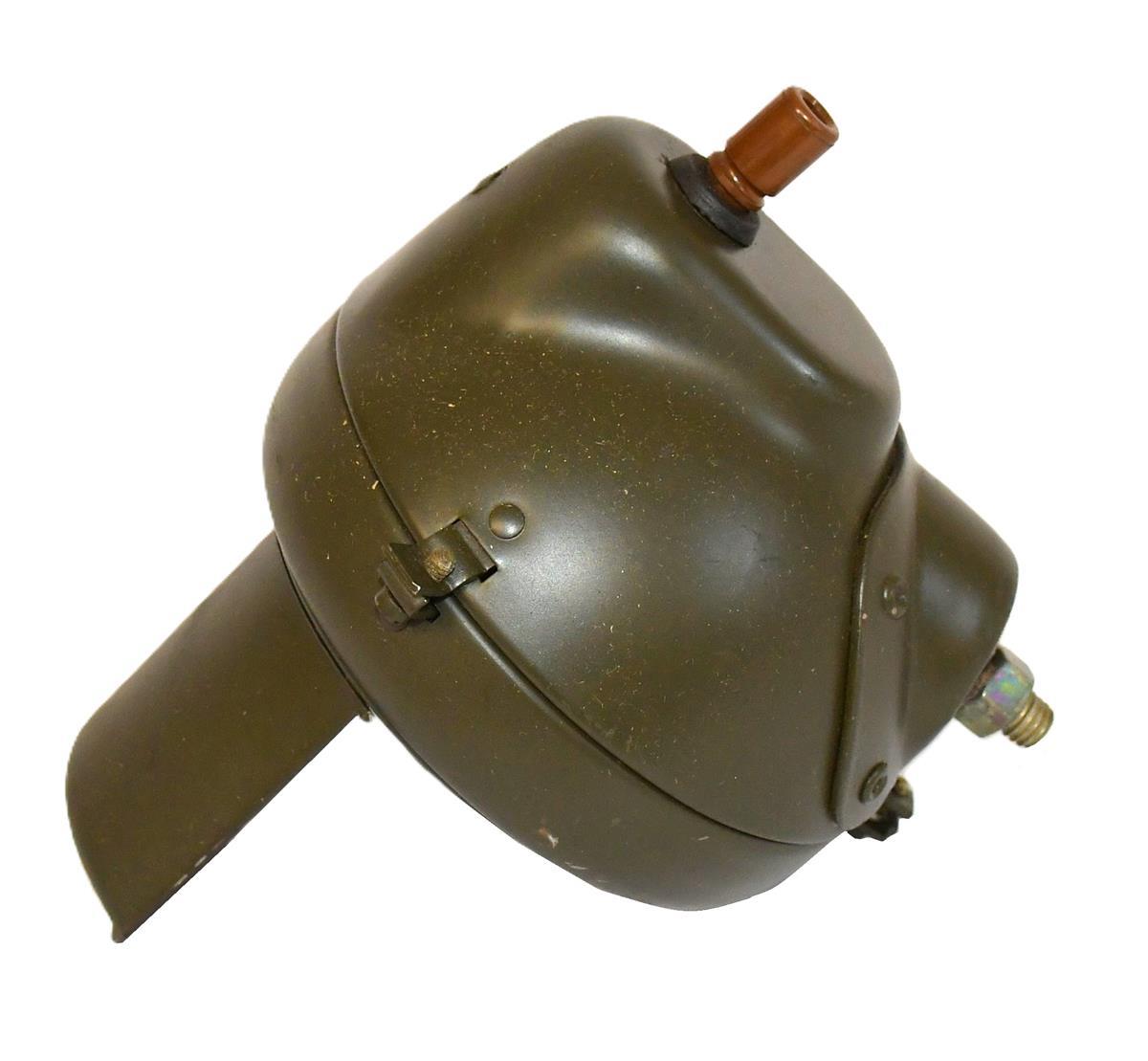 COM-5982 | COM-5982  Blackout Headlight 24 Volt Drive Light Metal Housing Common Application (5).JPG