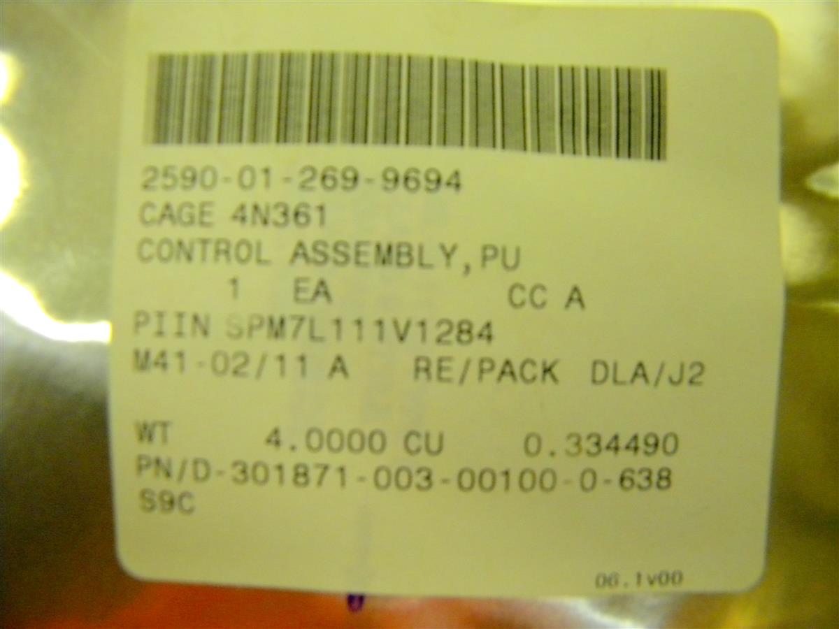 HEM-154 | 2590-01-269-969 Control Assembly, Push-Pull, Push Pull Cable Control Assembly (4).JPG