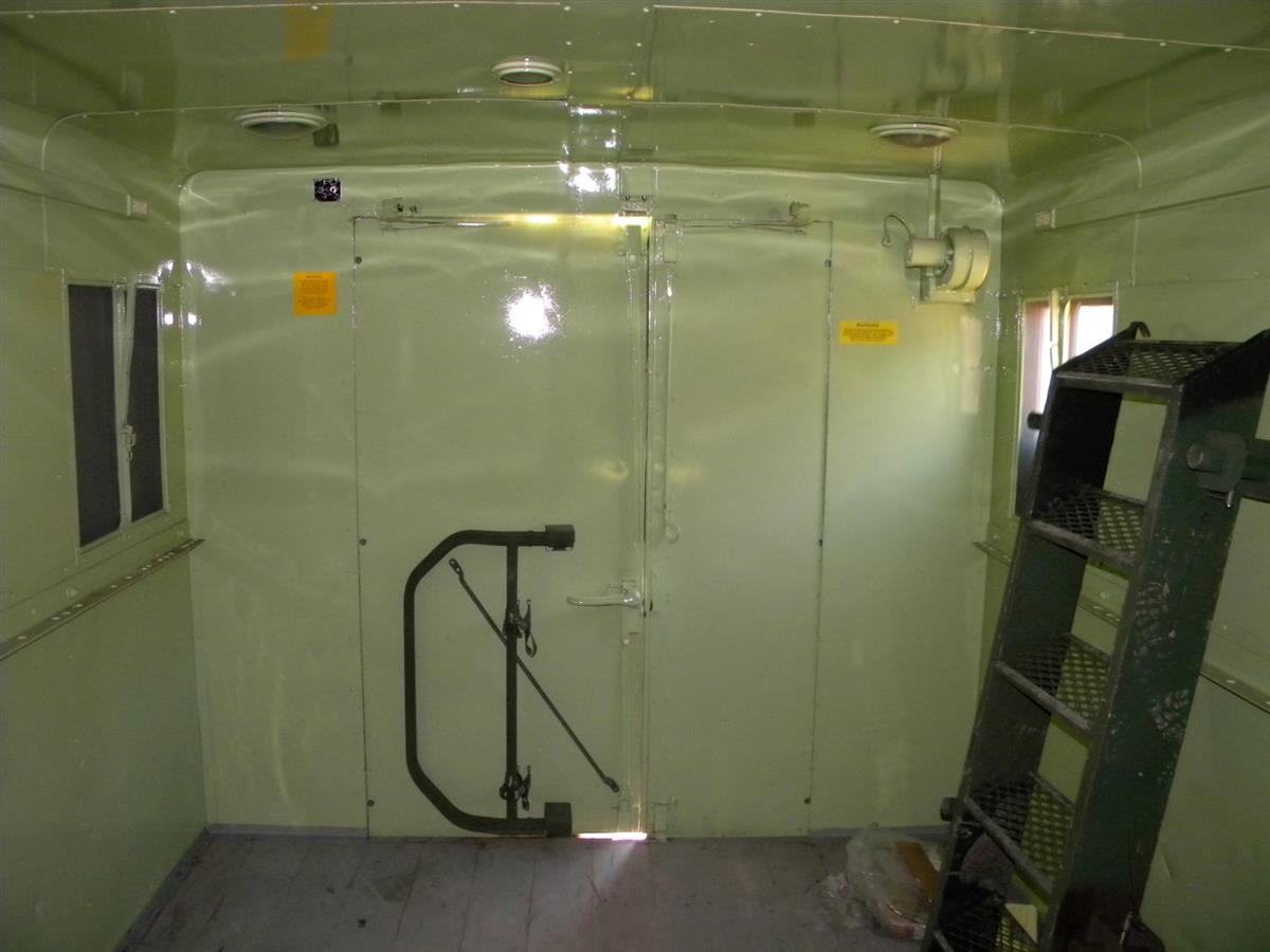 M35-440 | Van Shelter Box Command Center for M109A4 2 and a Half Ton. USED (1).JPG