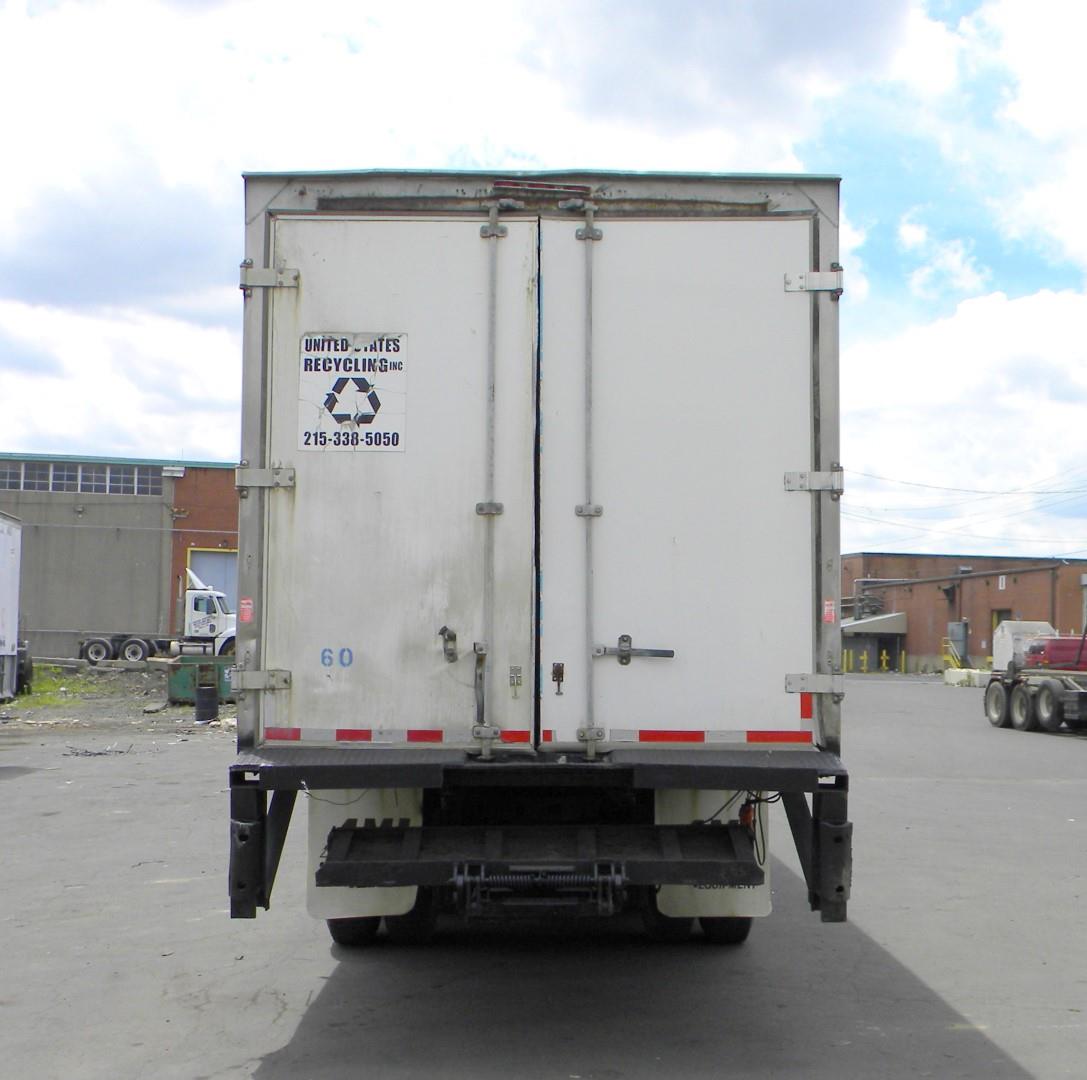 ed60d529-bcca-4d6c-95fb-0ad57730b725-07162018-cropped-Ford%20L9000%2026%20Foot%20Box%20Truck%20(16)