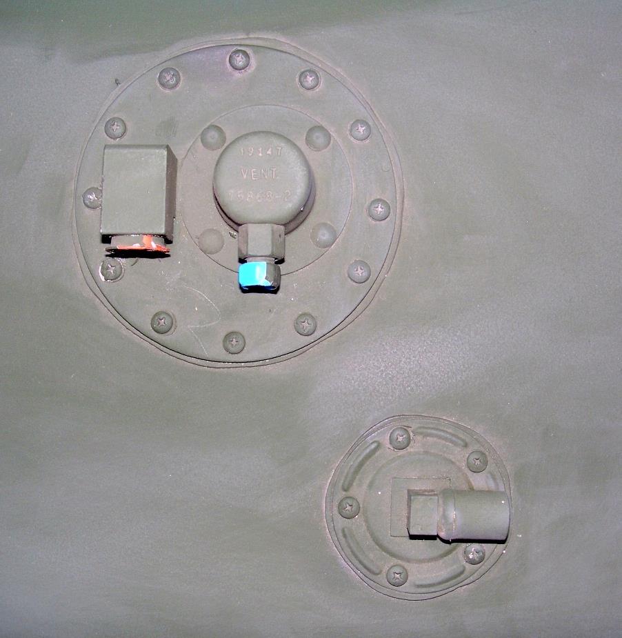 5T-788 | 2910-00-972-2613 Tank, Fuel, Engine, 55 Gallon Fuel Tank (4).JPG