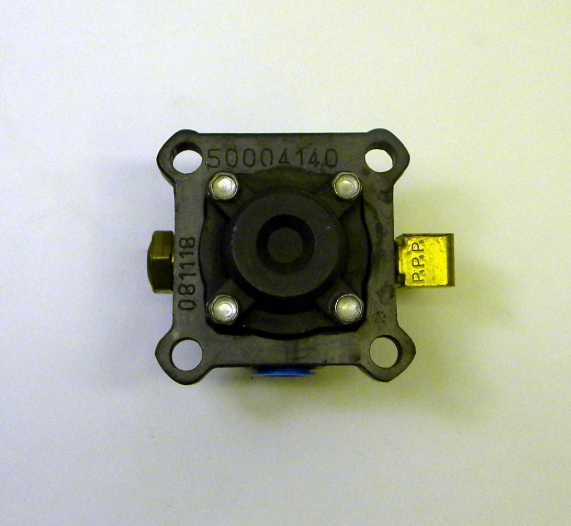 MA3-667 | 2530-01-419-6303 CTIS Wheel Air Valve for M35A3 Series 2 and a half ton only. NOS  (5).JPG