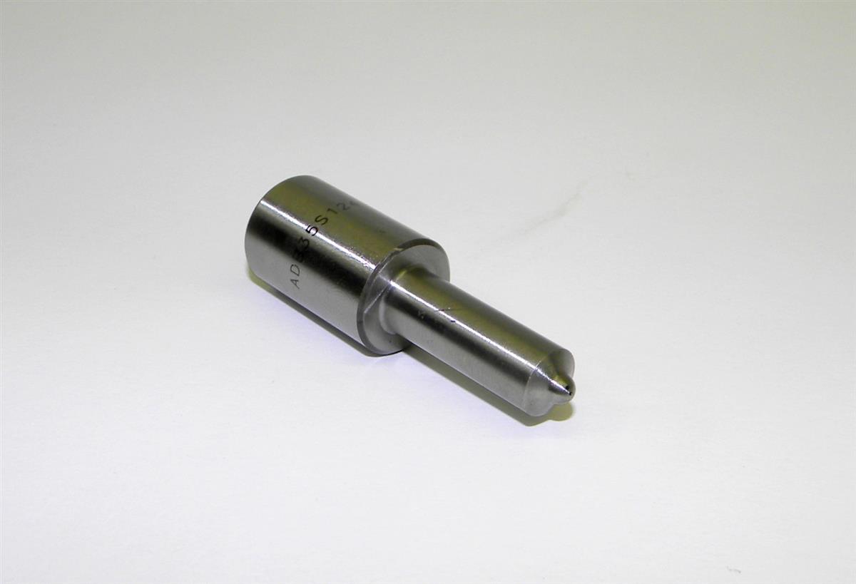M35-499 | 2910-01-214-2643 Fuel Injection Nozzle for M35A2 Series with Multi-Fuel Engine. NOS.  (4).JPG