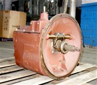 M35-133 | 2520-00-884-4833 5 Speed Transmission for M35A2 Series NOS (16).JPG