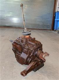SP-2021 | 2520-00-927-3299 T98 4 Speed Manual Transmission for M715 USED (13).JPG