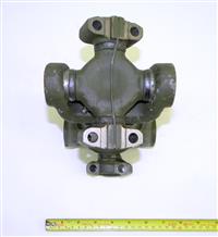 MA3-671 | 2520-01-398-3374 Drive Shaft with U-Joints for M35A3 Series Only. USED.  (4).JPG