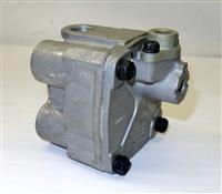 HEM-209 | 2530-01-474-5777 R12 Double C Air Pressure Relay Valve for HEMTT and MK23 NOS (9).JPG