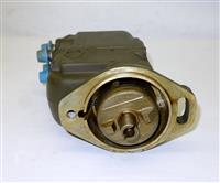 SP-1871 | 2920-00-781-4300 4 Cylinder Magneto for 4A084-2, 4A084-3, and 4A084-4 10 KW Generator (6).JPG