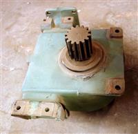 M9-6165 | 3020-00-933-9585 Worm And Wheel Matched Gear Set (7).JPG
