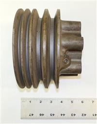 5T-952 | 3020-01-147-0062 Fan Belt Pulley for M809 Series USED (1).JPG