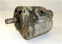 5T-902 | 4320-01-206-4184 Hydraulic System Pump Old Style for M812 Bridge Truck USED (9).JPG