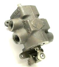 5T-2115 | 5T-2115 Power Steering Box Actuator Multifuel Engine M54 (1).JPG