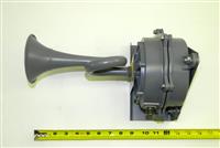SP-1697 | 6350-01-060-0727 24 Volt Federal Signal Resonating Horn for Aircraft Ship Safety Fire Horn NOS (4).JPG