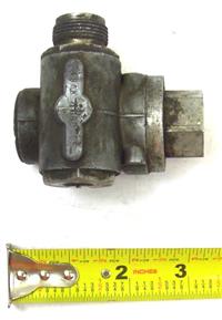 5T-739 | 6680-00-798-3058 speed - tachometer drive adapter (2).JPG