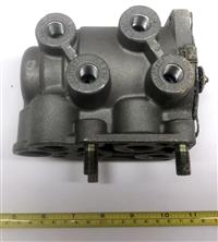 9M-1083 | 9M-1083 M939 Series Treadle Brake Valve (2).JPG