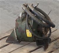 9M-825 | 9M-825  M936 Wrecker Dynex Rear Drag Winch Hydraulic Motor (Used) (7).JPG