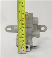 COM-5838 | COM-5838  Wabco Air Brake Inversion Valve MRAP (10).JPG