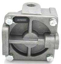 COM-5849 | COM-5849 Air Pressure Relay Valve LMTV MTV Long Wheel Base Trucks Trailers (14).JPG