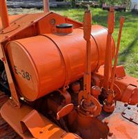 C-01012001-10 | Cletrac Crawler E38 (16).jpg