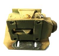 FM-302 | FM-302 LMTV FMTV Cab Mounting Latch and Mounting Bracket USED (1) (Large).JPG