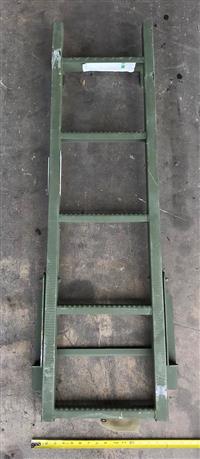 FM-335 | FM-335 LMTV - FMTV Cargo Bed Ladder (13) (Large).JPG