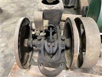 ENG-006 | Fairbanks dishpan Z2 hp with pulley and fuel tank broken, magneto mount-4.jpg
