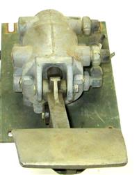 HEM-338 | HEM-338 Treadle Valve Assembly with Brake Pedal HEMTT M978 M983 M984 M984A1 (10).JPG