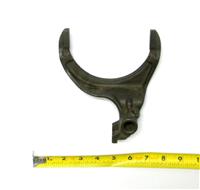 M35-832 | M35-832 PTO Transfer Transmission 4TH and 5TH Gear Shifter Fork M35A1 M35A2 (17).JPG