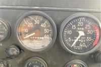 T-09182009-102 | M35A2 Enclosed Van Truck Multifuel Turbo Diesel Engine 6x6 4.jpg