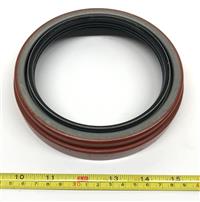 M9-6223 | M9-6223 M915 Series Outer Rear Axle Seal (2).JPG