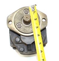SP-2991 | SP-2991 Rotary Oil Pump International Harvester Fork Lift Truck M10A  (7).JPG