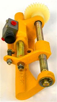SP-665 | SP-665  Hose Reel Stop Aircraft Refueler R-9 (9).JPG