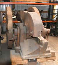 SP-698 | SP-698  Metal Shear Lever Action Metal Shear Flywheel Vintage (10).JPG