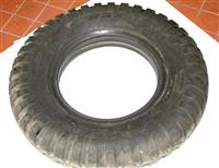 TI-113 | TI-113 9.00 x 20 Military Tread Bias Tire 100% Tread (16).JPG