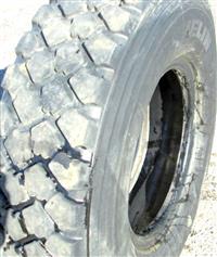 TI-1831 | TI-1831 Michelin XZL 11.00 x 20 Tires 70 Percent Tread or Lower (10).JPG