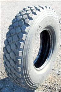 TI-1832 | TI-1832 Michelin XZL 11.00 x 20 Tires 75 Percent Tread or Higher (8).JPG